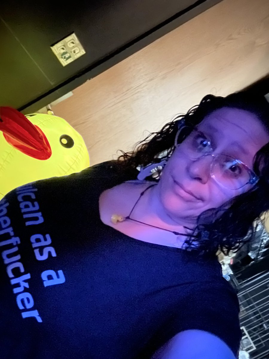 MelissaANathan's tweet image. She’s behind me, isn’t she?

#stagemanagerlife
#godspell
#inapool
#flintrepertorytheatre