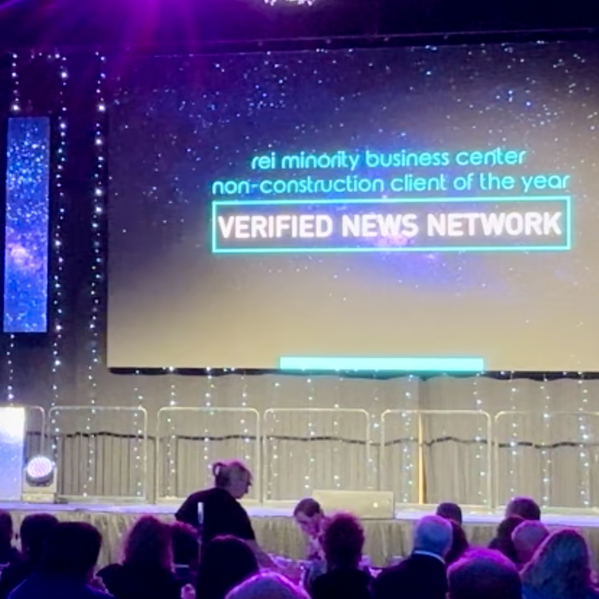 thevnnapp's tweet image. Thank you to REI Oklahoma for recognizing Verified News Network (VNN) as their Minority Business Center Non-Construction Client of the Year.

#DreamBIG #Oklahoma #NativeBusiness