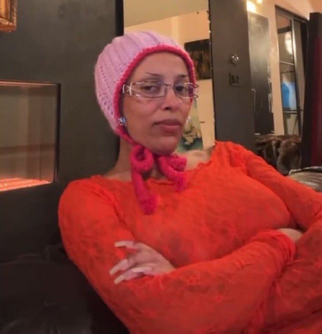 Opened up this app to bia hate TF is going on?!?!?