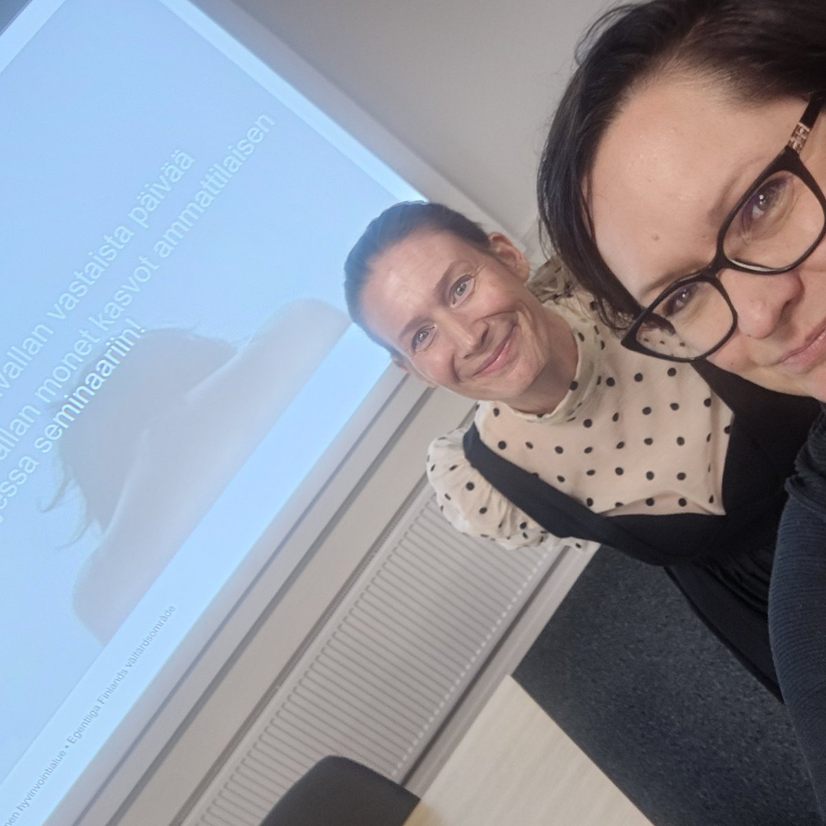 Hyvää kansainvälistä väkivallattomuuden päivää! Seminaari on puolessa välissä ja hienoja puheenvuoroja kuultu ja hyvää keskustelua ollut ja iltapäivällä vielä lisää tulossa! @SirkkuOpacic #väkivallattomuudenpäivä #varha #turunensijaturvakoti