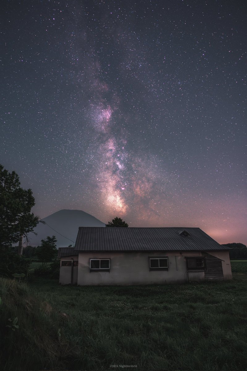 7月なのに外気温たった11℃だった🥶

2024.07.03 撮影
#星
#星空
#天の川
#星景写真
#北海道の星景写真
#北海道が美しい
#東京カメラ部
#milkyway 
#tokyocameraclub 
#SonyAlpha 
#これソニーで撮りました
<a href="/sony_jpn/">Sony (Japan)</a>
<a href="/AlphabySony_JP/">Sony | Alpha (Japan)</a>