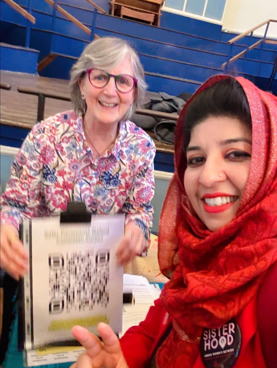 Cllr Lubna Arshad (@lubzstaproperty) on Twitter photo Honoured to join the Oxford 50+ Network at the <a href="/OxfordTownHall/">Oxford Town Hall</a> yesterday, where I met incredible volunteers, partners, and organisations all working together to make a real difference in people's lives.
Special thanks to Cllr Barbara Coyne and all the amazing organiser's! Honoured to join the Oxford 50+ Network at the <a href="/OxfordTownHall/">Oxford Town Hall</a> yesterday, where I met incredible volunteers, partners, and organisations all working together to make a real difference in people's lives.
Special thanks to Cllr Barbara Coyne and all the amazing organiser's!