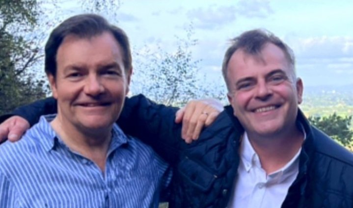 LangfordBarry's tweet image. Wishing the best birthday ever to the brilliant @simongregson123. 
Proud to call him my friend and client for the last 35 years.
Have a great day pal xx
#Corrie #legend #HappyBirthday