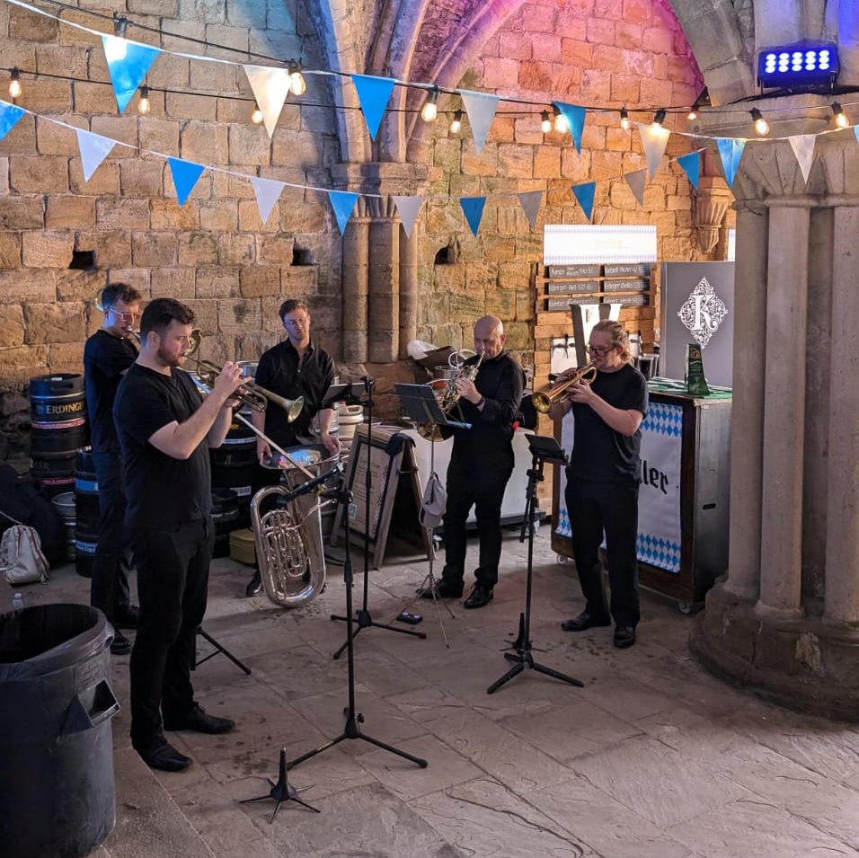 Kick off Oktoberfest this weekend at Springwell Taproom with a pint of our North-brewed Märzen on the brewery floor. 🇩🇪 Get ready for a night of live Oompah, Bavarian fusion eats from @littlebaoboy  and an epic beer line-up!
northbrewing.com/pages/events-t…