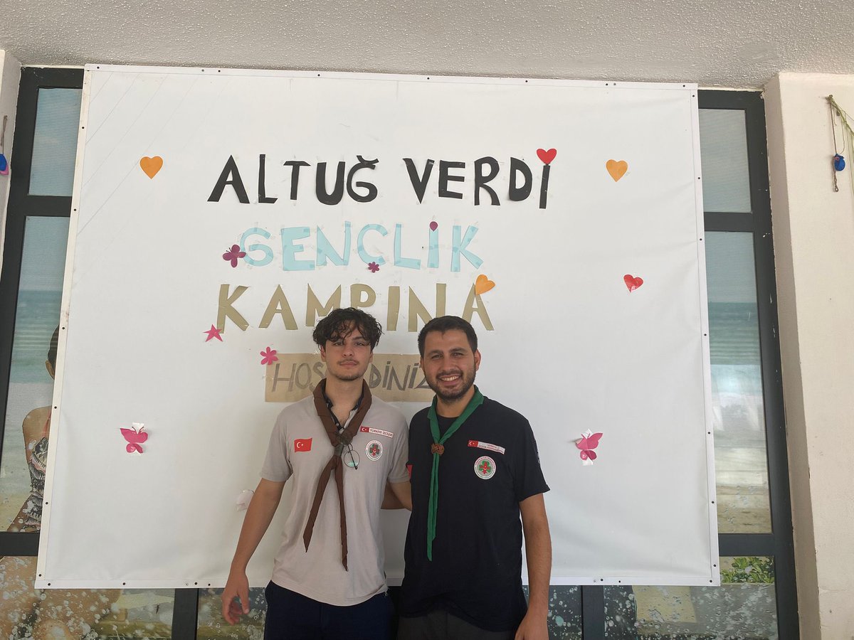 27-29 Eylül tarihlerinde Mersin Silifke’de organize edilen,
SERVER Liderler Buluşmasına katılım sağladık İzci liderlerimizle katılım sağladık

Yeni izcilik döneminin bol kamplı, bol aktiviteli ve eğlenceli olmasını temenni ediyoruz

Gülistan İzcilik Spor Kulübü