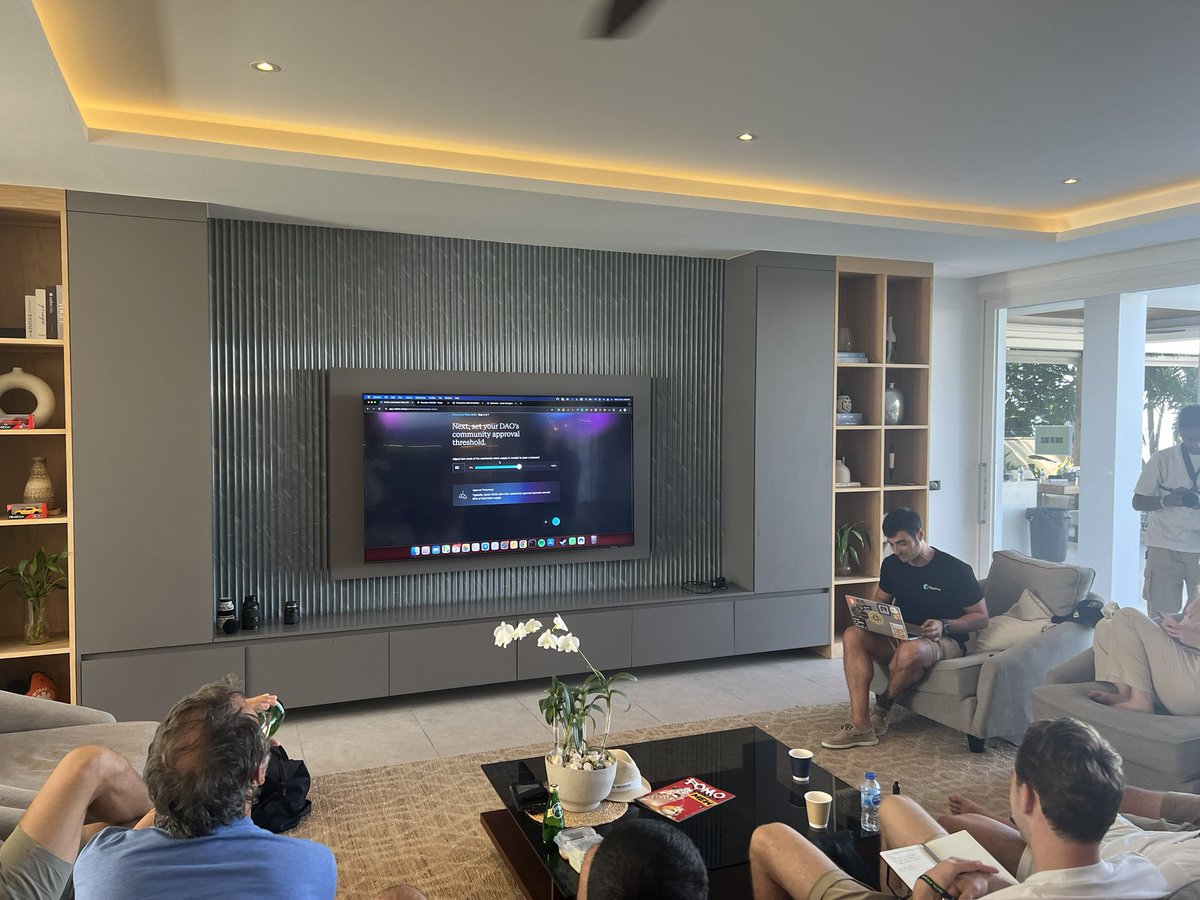 Creating a DAO on <a href="/Realms_DAOs/">john doe</a> and then have the DAO create a basket of assets on <a href="/symmetry_fi/">Symmetry</a> is easy as pie. 

Here’s <a href="/Whalesfriend/">Whale's Friend</a> going us through the steps to create DAO managed ETFs!