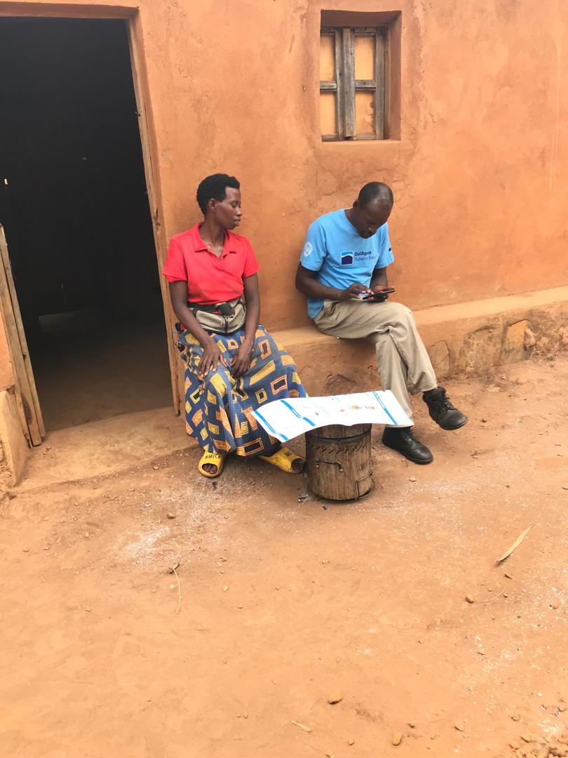 DelAguaStoves's tweet photo. Our field teams are currently conducting household visits in Rubavu, Gicumbi, Nyagatare, Huye, Nyamagabe, Nyaruguru, Kamonyi, Karongi &amp; Nyabihu districts.
These visits are key in driving long term behaviour change through education on #CleanCooking. #TubehoNeza https://t.co/H6YySRU9LE