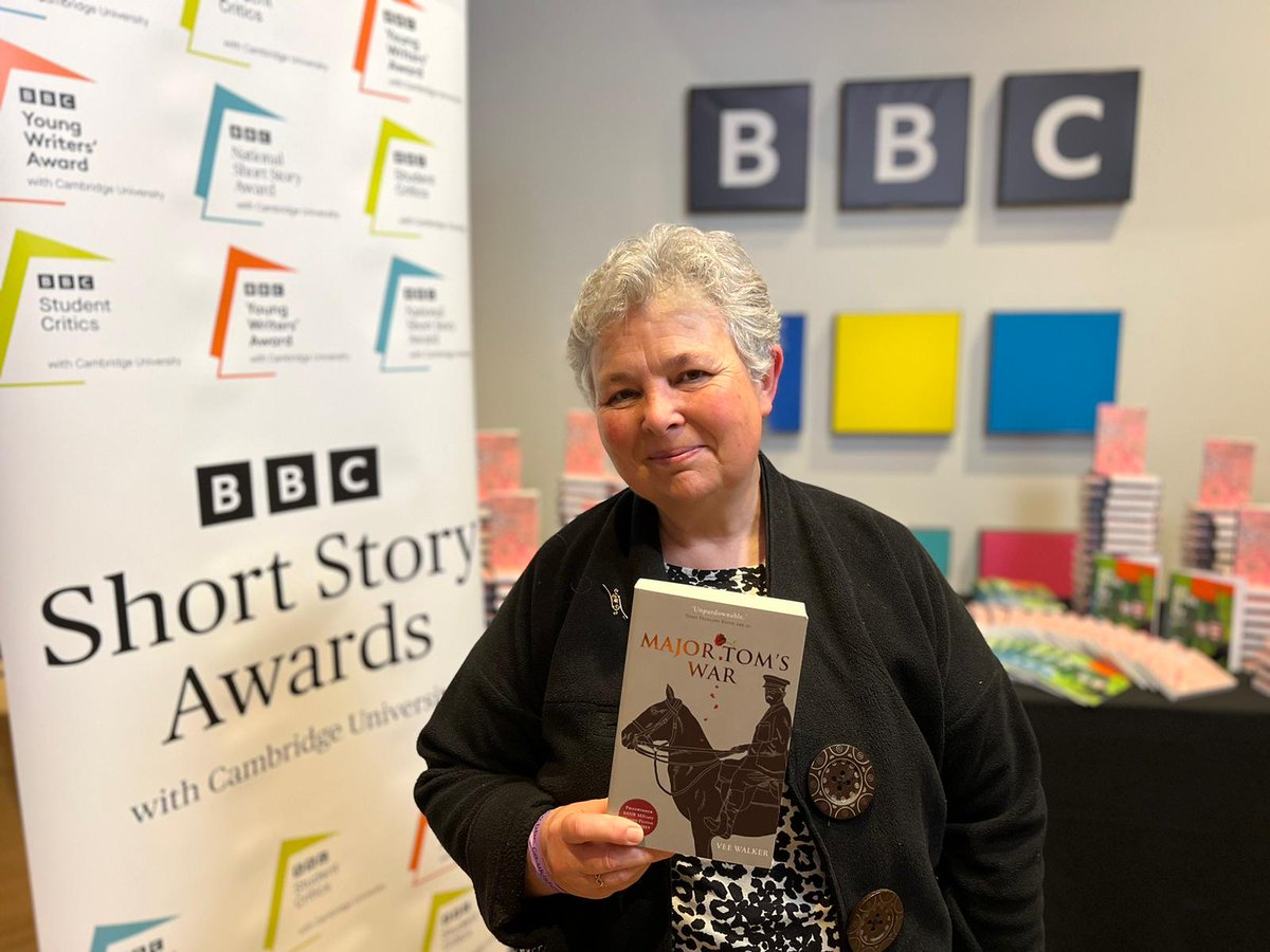 Kashi House CIC (@kashihouse) on Twitter photo We're incredibly proud of the talented <a href="/veewalkerwrites/">@veewalkerwrites 🙏🌹</a> for being among the final 5 out of 1000 published authors in <a href="/BBCRadio4/">BBC Radio 4</a>'s National #ShortStory Award with <a href="/Cambridge_Uni/">Cambridge University</a>. Although the top prize eluded her this time, this is an outstanding achievement in itself!
You can We're incredibly proud of the talented <a href="/veewalkerwrites/">@veewalkerwrites 🙏🌹</a> for being among the final 5 out of 1000 published authors in <a href="/BBCRadio4/">BBC Radio 4</a>'s National #ShortStory Award with <a href="/Cambridge_Uni/">Cambridge University</a>. Although the top prize eluded her this time, this is an outstanding achievement in itself!
You can