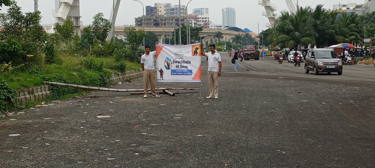 167BNCRPF's tweet photo. # Swachhata Abhiyan by 167 BN CRPF on 02/10/2024 https://t.co/9rJFaV1s8O