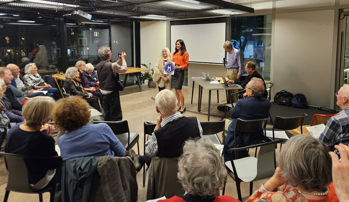 Honoured to receive the Tom Ryland Award from <a href="/HammersmithSoc/">Hammersmith Society</a>  for the restoration of the Leaning Woman statue 🎉A fantastic project with huge engagement, 400+ young people involved in visits, creative workshops &amp; conservation. Thanks to all supporters including <a href="/SPRA_W6/">SPRA_W6</a>  <a href="/LBHF/">H&F Council</a>