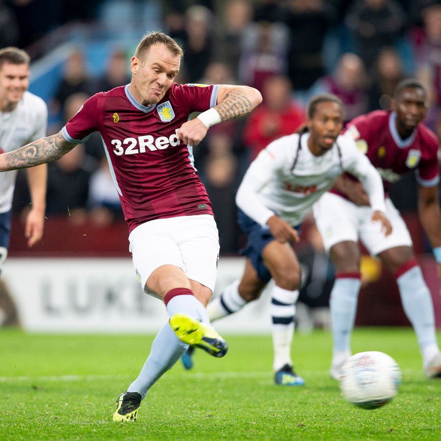 On this day six years ago… in another world Glenn Whelan scores this penalty, we win the game 4-3, Steve Bruce stays in a job and we don’t sit here six years on about to play our first home Champions League game. Mental. #avfc