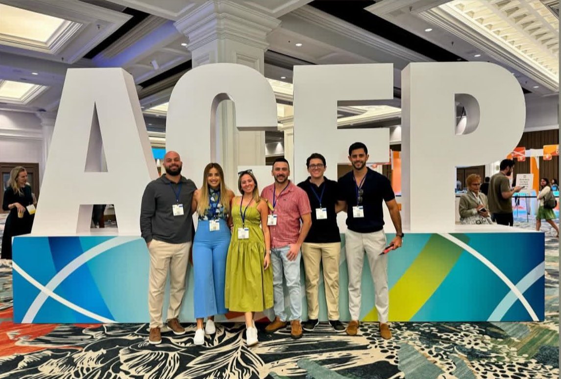 em_cmesl's tweet photo. Our senior residents had a blast at
ACEP 2024 in Las Vegas! 🚑 😎#ponceem #ACEP24 #emergencymedicine https://t.co/1wXamZhTS4