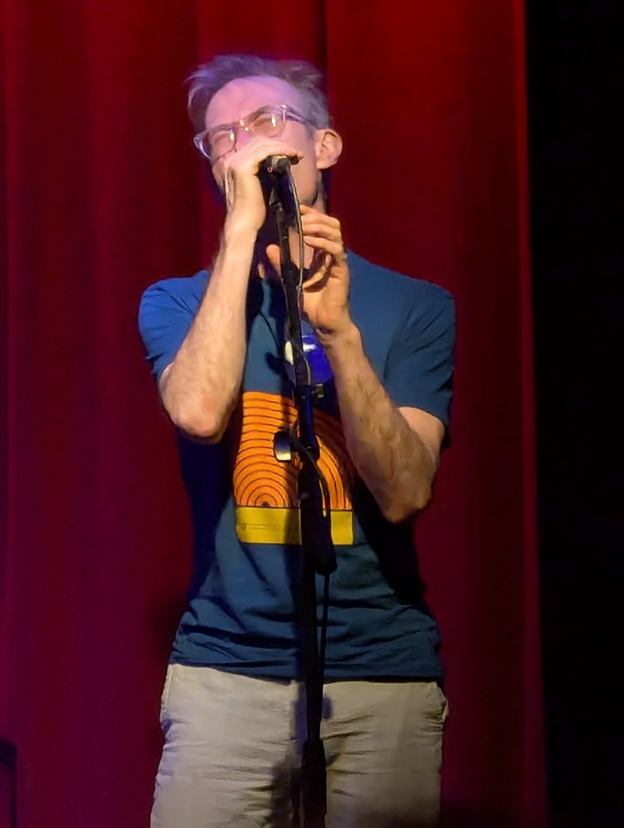 charles (@charlespham27) on Twitter photo Excellent show at the <a href="/thehotelcafe/">Hotel Cafe</a>, <a href="/jrdouglasesq/">John Douglas</a>! Nice surprise with Frank, also...
<a href="/TheTrashcans/">Trashcan Sinatras</a> Excellent show at the <a href="/thehotelcafe/">Hotel Cafe</a>, <a href="/jrdouglasesq/">John Douglas</a>! Nice surprise with Frank, also...
<a href="/TheTrashcans/">Trashcan Sinatras</a>