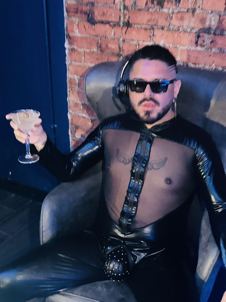 BeefPhorrito's tweet photo. This look for #BritneyNight at #Crushdtx was π₯΅π€€ https://t.co/XSjctO7nK9