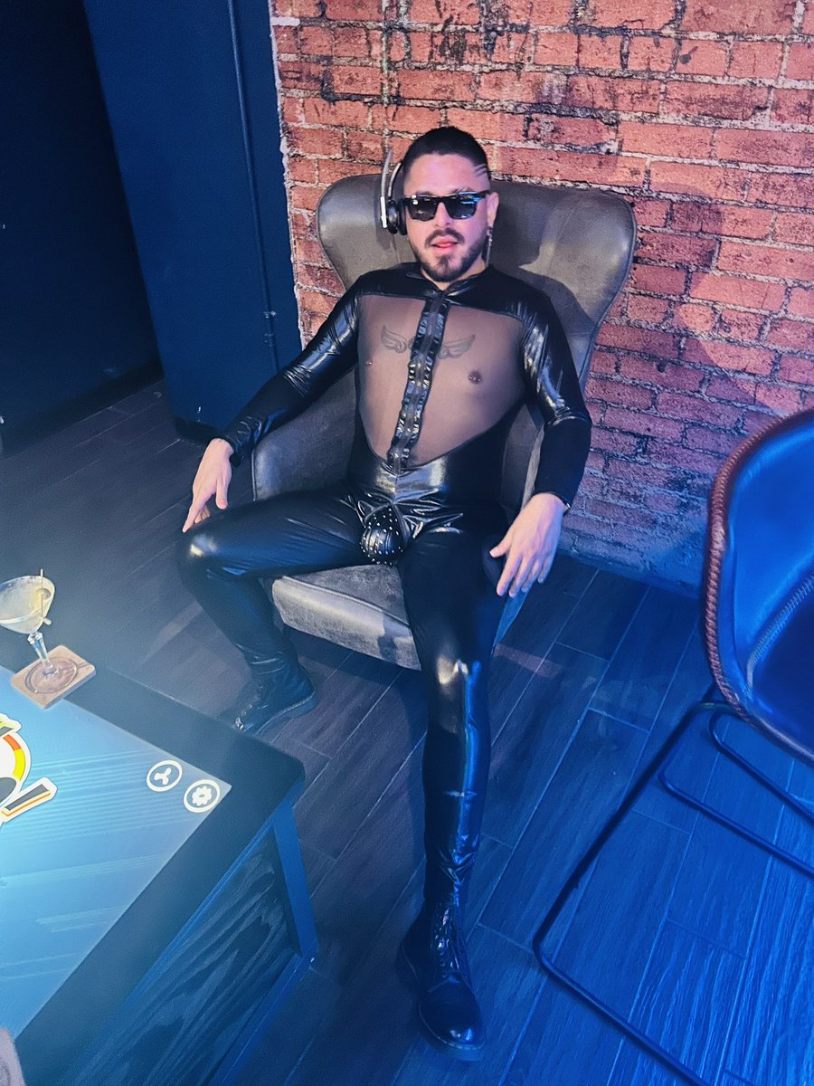 BeefPhorrito's tweet photo. This look for #BritneyNight at #Crushdtx was π₯΅π€€ https://t.co/XSjctO7nK9