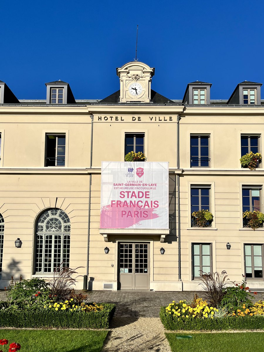 Arnaud_Pericard's tweet photo. #Fier d'accueillir le centre de performance du @SFParisRugby à @StGermainLaye, dans ce lieu mythique qu’est le #CampdesLoges ! 

Bienvenue ! 🏉 https://t.co/AKVoQSzdRK