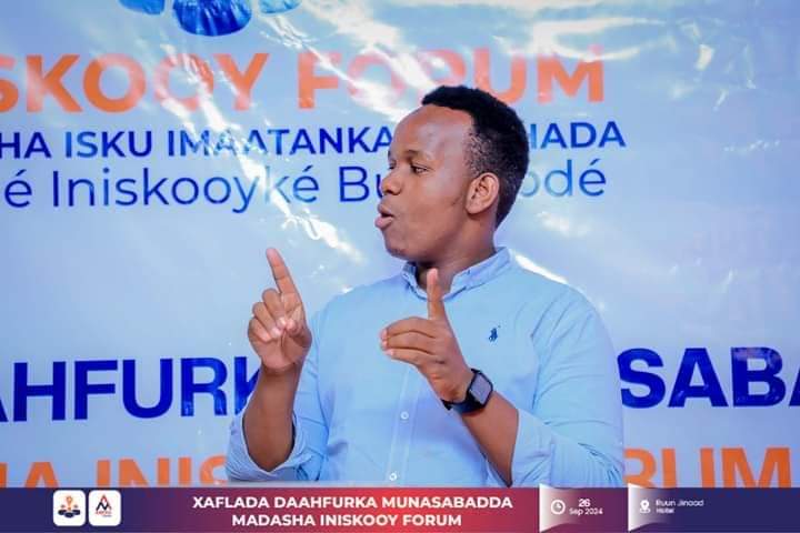 BIDOADEAF's tweet image. The chairman of the South West Deaf Association (SWDA), Mr. Dadow Haji Hassan, participated in the opening ceremony of the Iniskoy forum tonight.