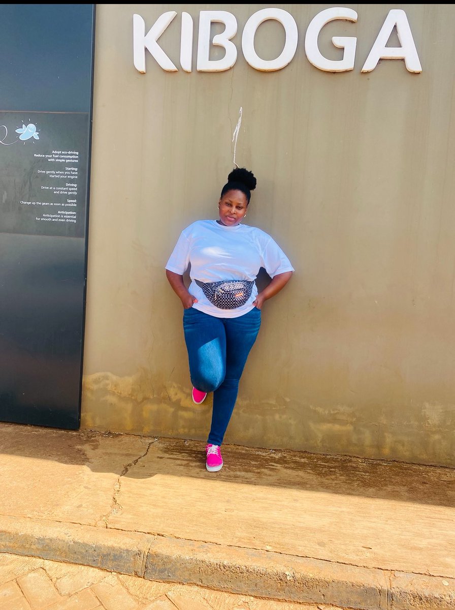 NanaMalaika3's tweet photo. It’s that time of the year when I put everything else on hold to make myself happy 😊 I will be 30 something in a few days and I am planning to do 30 something new things for myself.🥰🥰
#Birthmonth #Celebratingmyself https://t.co/qXu23pYEt2