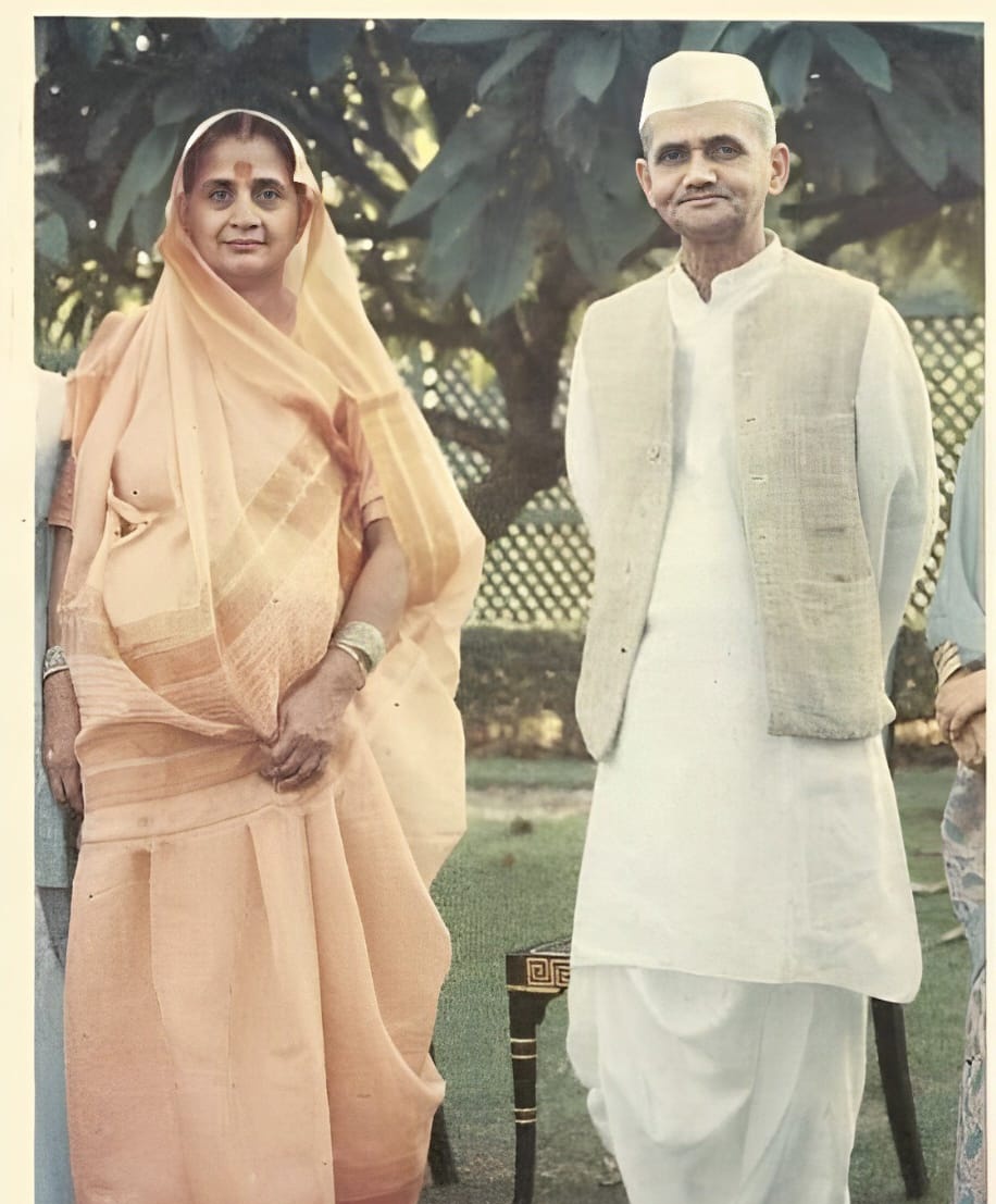 ratanac81230688's tweet photo. @JaikyYadav16 कोटि कोटि नमन https://t.co/8H1OGaIydw