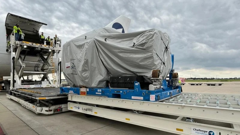 AirCargoLA's tweet photo. Challenge Group presenta un exclusivo Dolly en el aeropuerto de Liege https://t.co/hyF6GOuXKd a través de @AirCargoLA https://t.co/9S7lvvTe0A