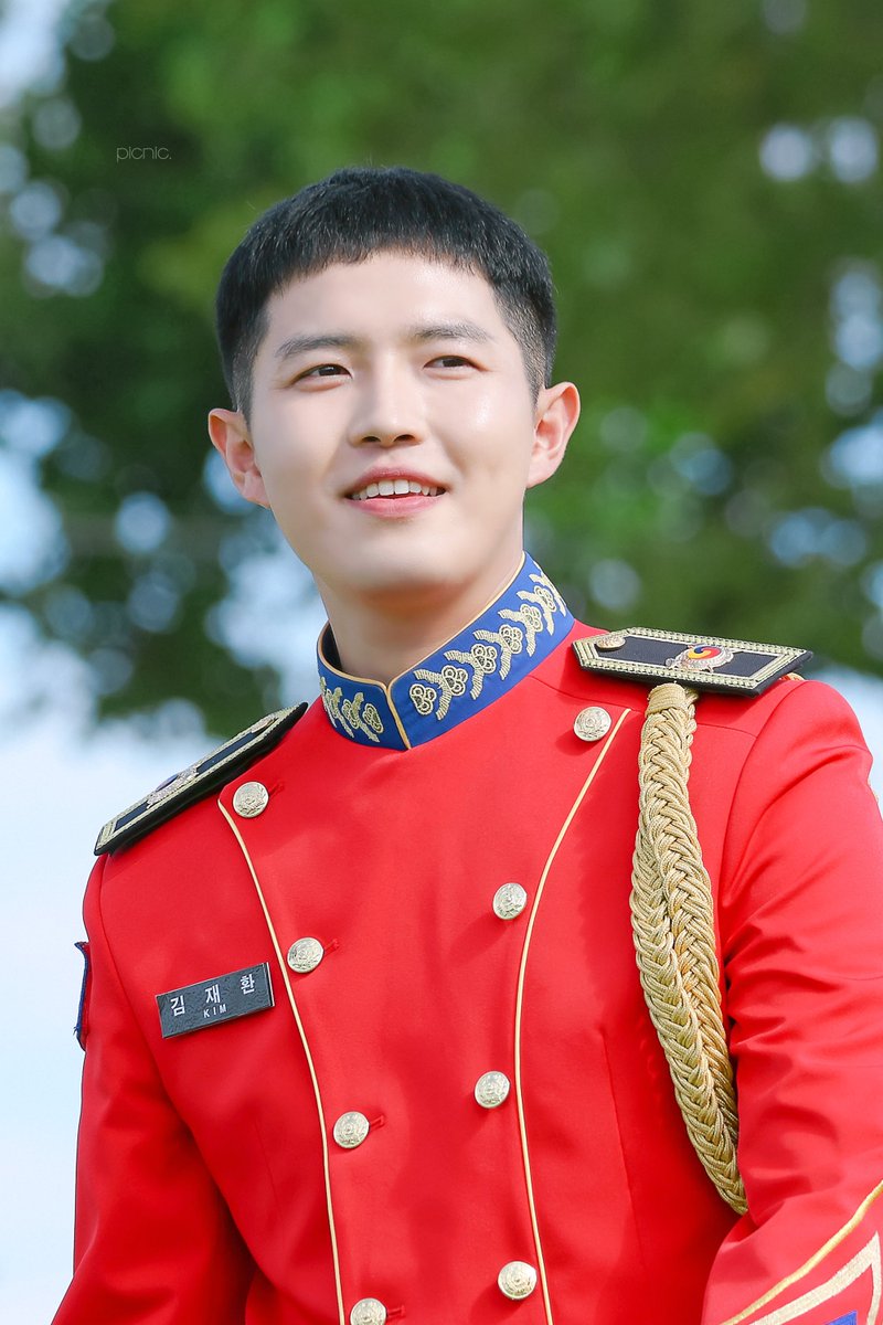 밤톨이 되어서도 무대를 찢어

240928 용산 군문화페스타
#김재환 #KIMJAEHWAN