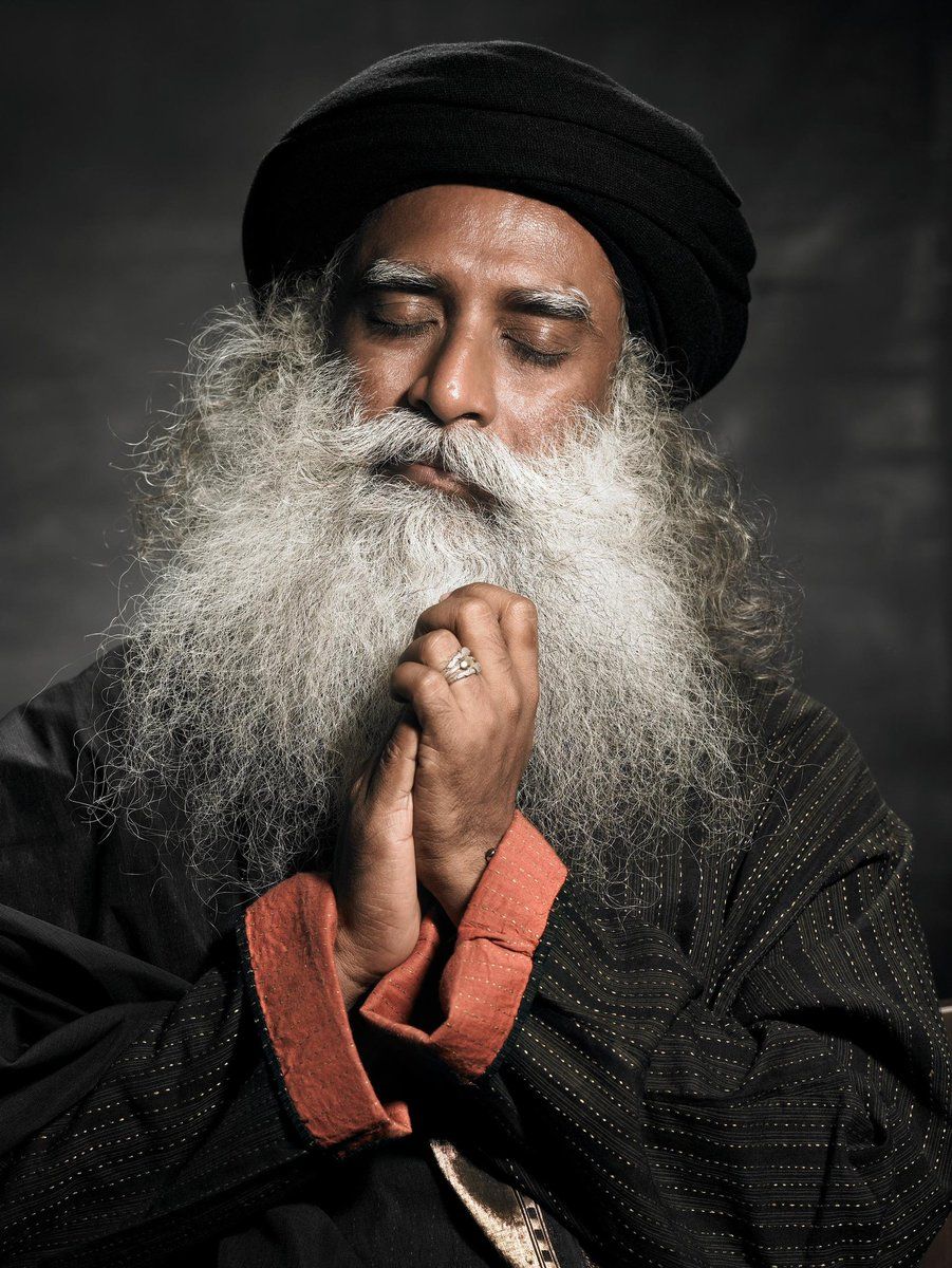 PankajSaxena84's tweet photo. 1. Neo-Trads and some politicals both are coming at Sadhguru at a time when Christianity-led State is attacking him in an unprecendented move to destroy Sanatana dharma as that mlechha declared during elections. 

Whatever your differences are with him, this is no time for them. https://t.co/JYuDmchYZ2