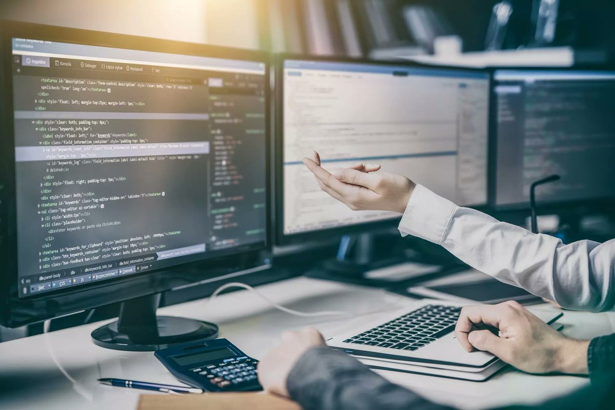 geekDmente's tweet photo. En el #podcast de hoy hablaremos de la deuda técnica en el desarrollo de software a medida 💻

https://t.co/Rcw97lBYcj https://t.co/vmNBWEwYjj