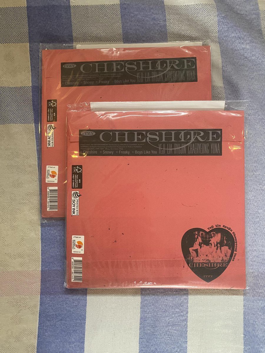 MidzSoneian's tweet image. WTS LFB ITZY PH

ITZY Cheshire Special edition A &amp;amp; B: 

✅ 200 each / 350 both
✅ no pf
✅ PH add only ; can ship to diff adds
✅ SEALED
✅ onhand

💳 Gcash
🚚 JNT

#cleisells Yeji lia ryujin chaeryeong yuna jyp 있지 포카 양도