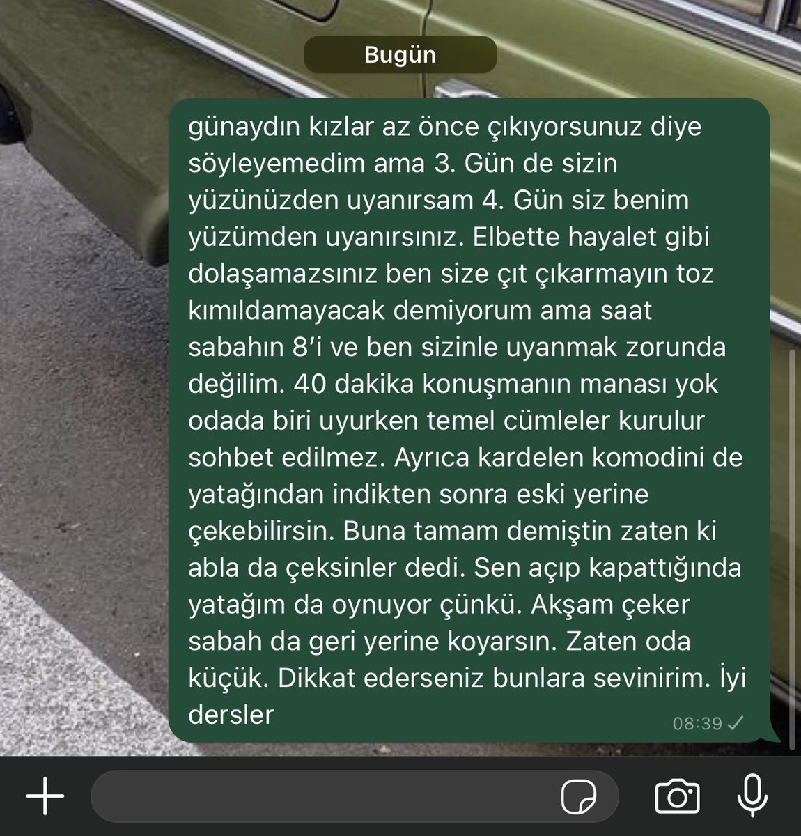 melliades's tweet photo. ARKADASLAR GERÇEKTEN BIKTIM YEMİN EDERİM KYKYDAN ATILMAYI GÖZE ALIP DÖVÜCEM BU İKİSİNİ. ÇOK YURTTA KALAN BİRİ DEĞİLİM KALDIĞIM ZAMANDA DA SABAH DERSLERİM YA 10 YA 13 HERRRR SABAH SESLERİNDEN UYABIYORUM SÖYLEDİĞİM HALDE BUNA DA GÖRÜLDÜ ATMIŞLAR https://t.co/IgBnK6OQw1