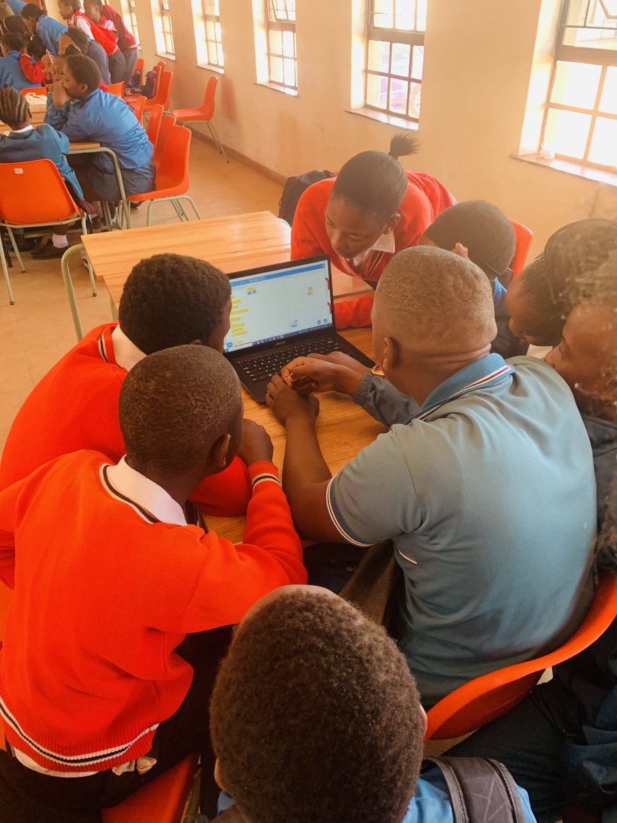 BakwenaMogopa's tweet image. #nsw