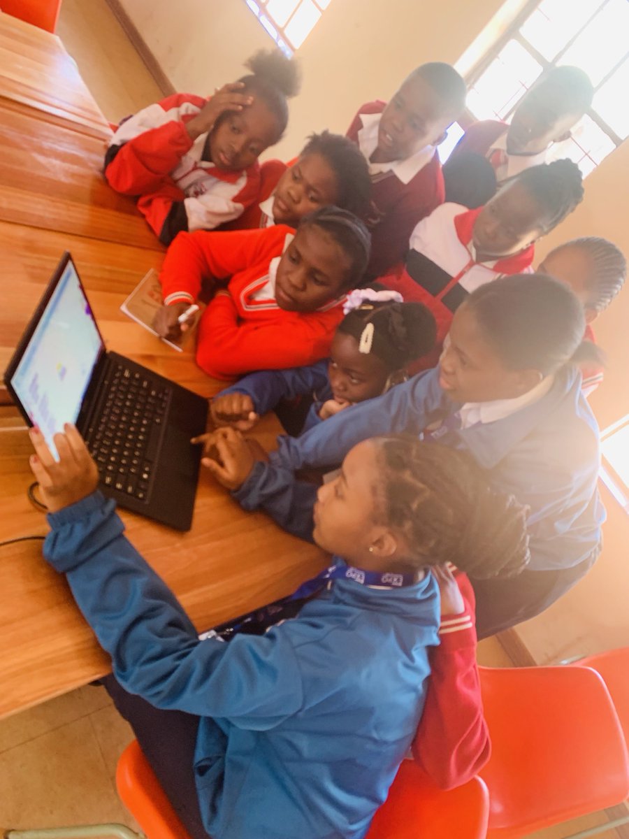 BakwenaMogopa's tweet image. #nsw