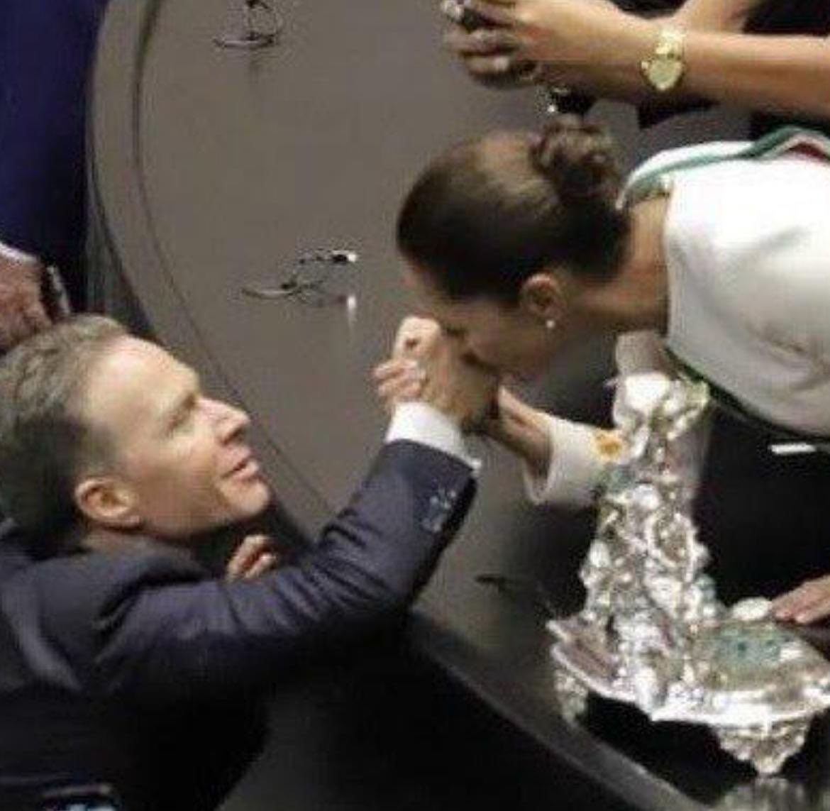 DomGavo's tweet image. Pero la tenemos para hacerla viral