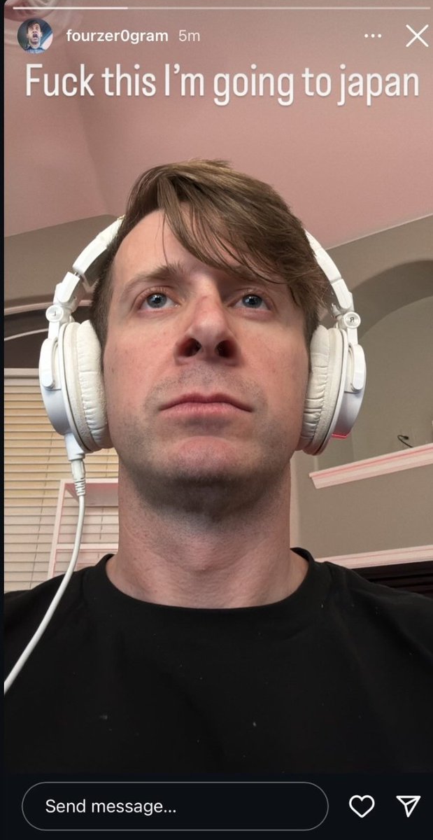Velvet_Frog97's tweet photo. Hahaha 

#smii7y #blarg #wildcat #fourzer0seven https://t.co/N4AVrHTA46