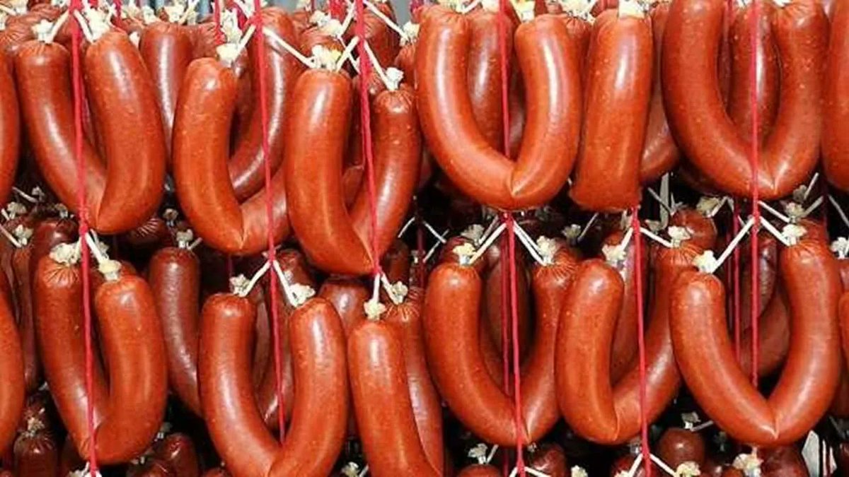 Tarım ve Orman Bakanlığı tarafından Bolu'da faaliyet gösteren Akdaş Et Ürünleri isimli işletme tarafından "Sağlam Et" markasıyla satışa sunulan sucuk içeriğinde tek tırnaklı eti tespit edildiği açıklandı.
<a href="/TCTarim/">T.C. Tarım ve Orman Bakanlığı</a>