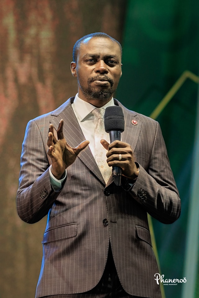 j_angwella's tweet photo. I keep thanking God for raising the Apostolic gift called  Apostle Grace Lubega. This Man of God is not just anointed But also very intelligent. An avid reader. And one with great command of English. Easy to focus on the grace part of Him. https://t.co/KmhB4y4aCS