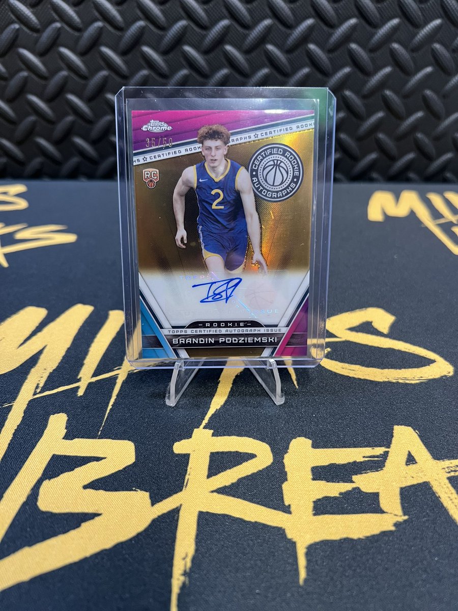 MidasBreaks's tweet photo. We had some fun with Topps Chrome NBA last night 🏀🏀🏀 https://t.co/DEGEoTgqrU