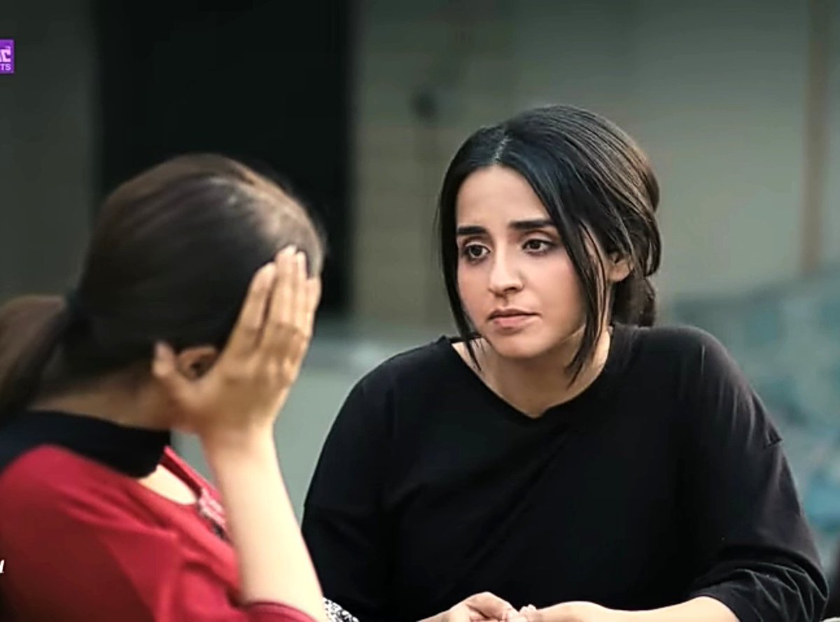 WingetArena's tweet photo. Love Aleena's cktr ❤
A, friend her and the way she supported both Aliya and Ibrahim >>>
#ManJogi #BilalAbbasKhan #SabeenaFarooq https://t.co/HG2S21F2ij