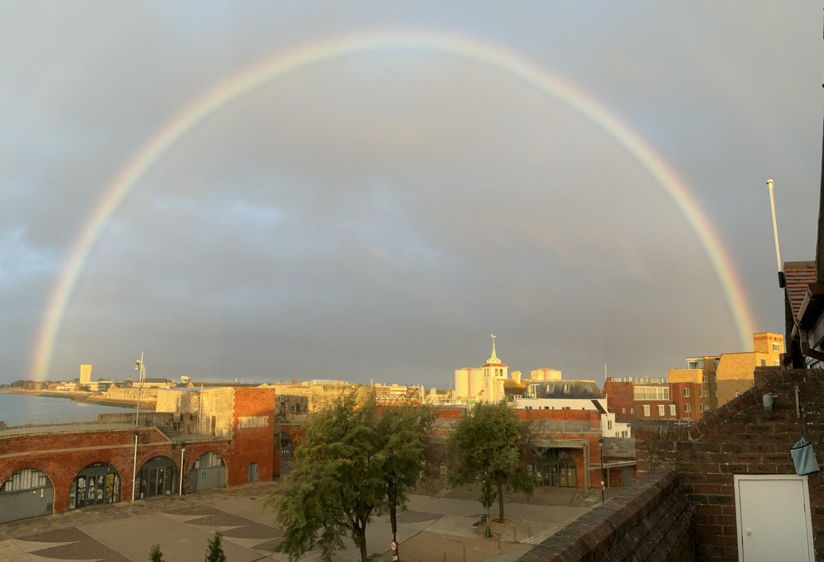 Ashley Law tweet media