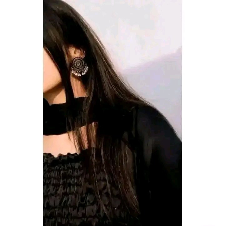 زندگی کے ہر موقعے کا فائدہ اٹھائیں لیکن 
کسی کے بھروسے اور جذبات کا نہیں🍁🌸