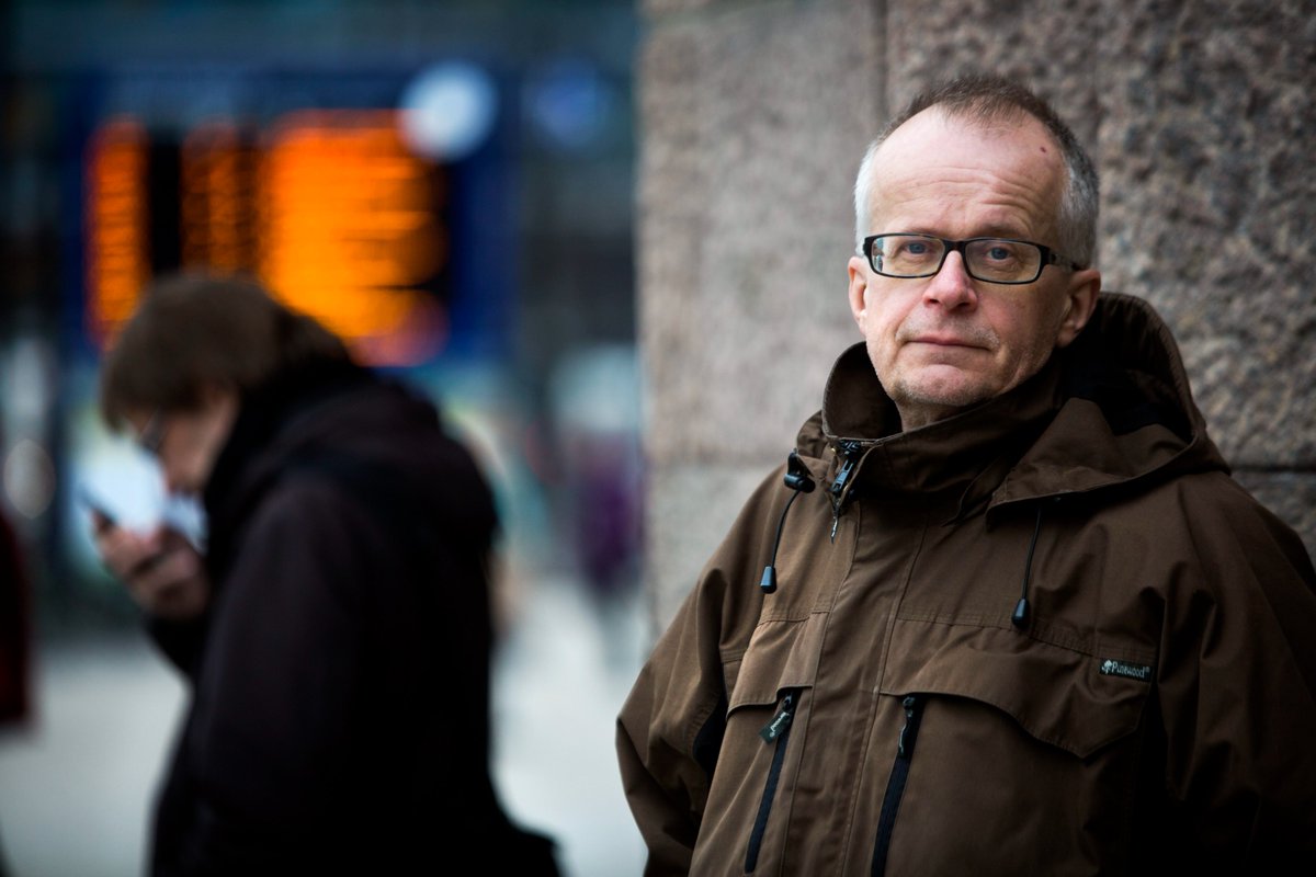 Ehdota tämänvuotista #ilkkamalmberg-palkinnon saajaa maanantaihin 7.10. mennessä! 

Ilkka Malmberg -palkinto voidaan myöntää toimittajalle, joka muun muassa käyttää suomen kieltä tarkoituksenmukaisella tavalla, taitavasti, tarkasti ja kekseliäästi.

hssaatio.fi/kenesta-ilkka-…