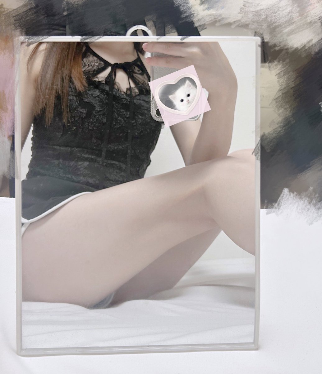 10月久しぶりに出勤しよかな💭
会いに来てくれる人いる、、？？🥺🥺