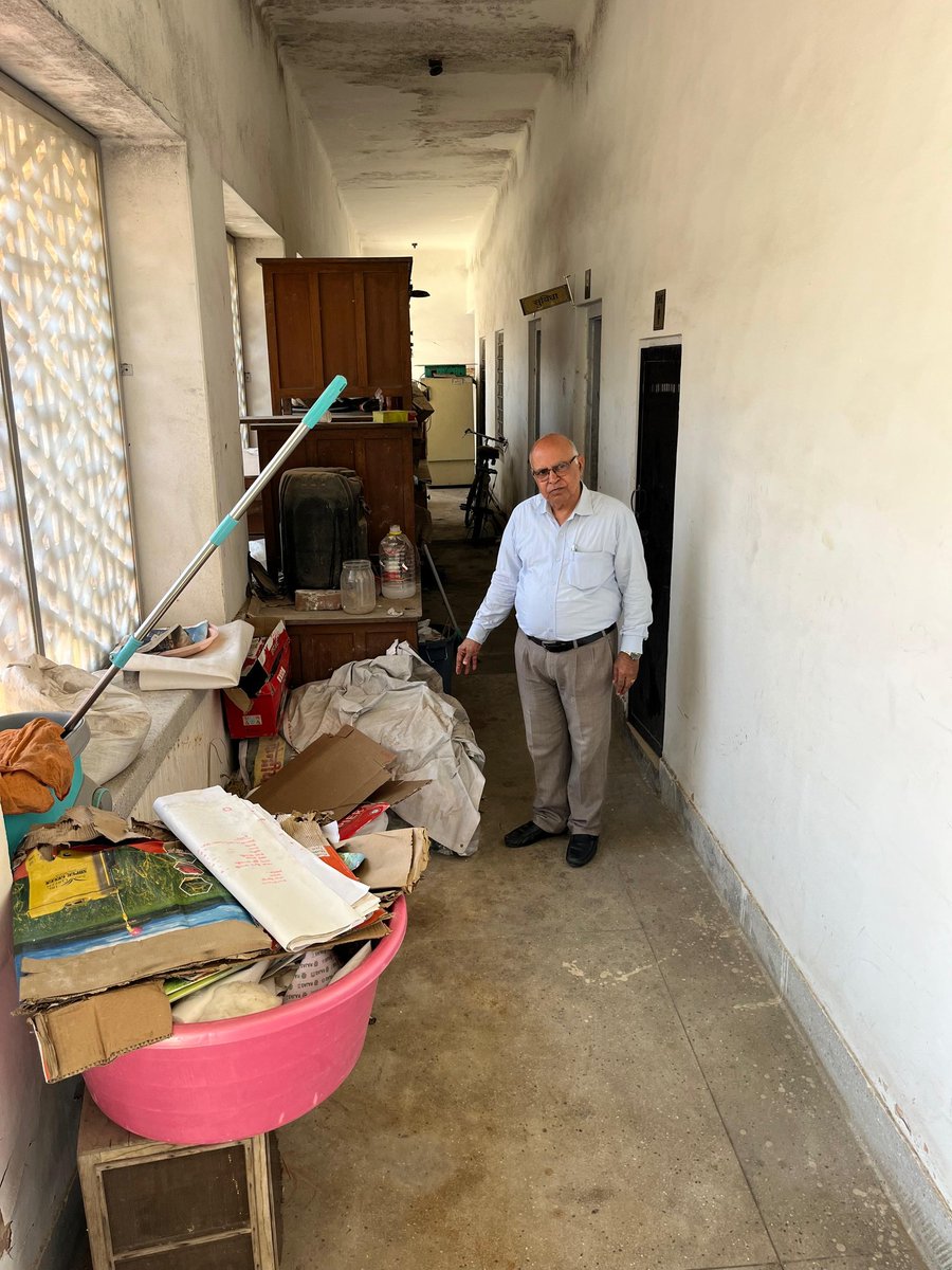 LCIPMCJPR's tweet photo. Glimpses of cleaning drive organized by LCIPMC JAIPUR on the occasion of #SHS2024 #SBD2024 in office premises @PPAIndia @RcipmcF @AgriGoI https://t.co/AOmn2q6lQd