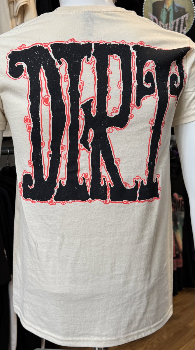 RocktPooleMerch's tweet photo. #NEW ! 
Alice In Chains Vintage Dirt official unisex T-shirt with back print 
now available in-store or on line https://t.co/thezQvMZ0E https://t.co/66sZpjPO53