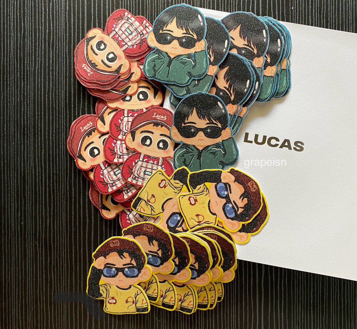 grapeisn's tweet photo. aegideul ❤️💛💚 

#루카스버블 #루카스 #LUCAS https://t.co/ICAEios97p
