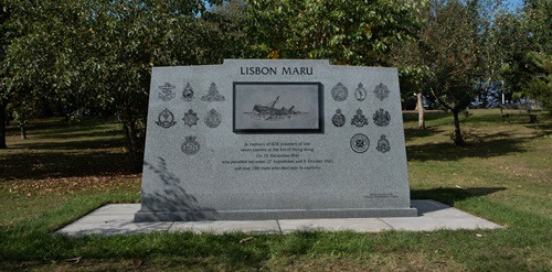 RBLgardens's tweet photo. 828 British prisoners of war (POWs) died #OnThisDay in 1942 after the unmarked Japanese troop transporter Lisbon Maru was torpedoed by USS Grouper. Their Japanese Imperial Army captors shot at the men as they tried to escape the sinking vessel. https://t.co/WX3nvBvJzr