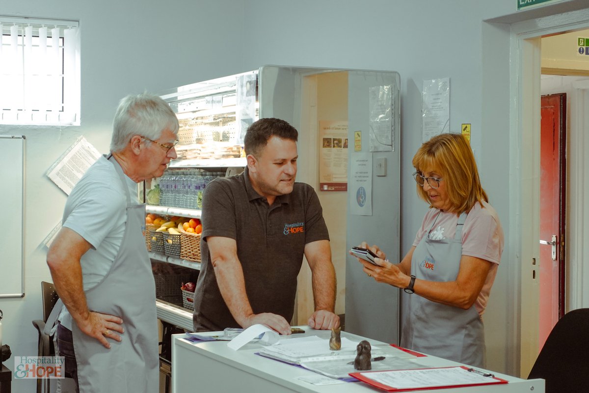 HospitalityHope's tweet image. 💬 "Many ideas grow better when transplanted into another mind than the one where they sprang up."

 #CollaborativeIdeas #CreativeExchange #CollectiveCreativity