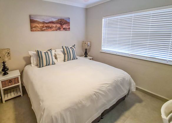 IslandViewCPT's tweet photo. It is conveniently located within walking distance of My City Bus and offers an affordable and secure transportation solution. 

5 Island View, 12 Clam Road, Blouberg
082 293 1750
islandviewclam@gmail.com 

#Contractors #Students #CapeTown #Blouberg #Accommodation #IslandViewClam https://t.co/N7j3zAkxRQ