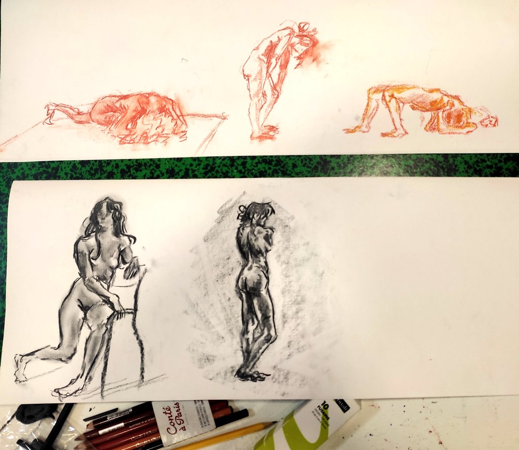 CpesRosaparks's tweet image. 1ere séance de modèle vivant pour nos étudiants.
Des pauses très courtes (entre 15 s et 3 min)
Le niveau est plutôt très bon!
.
#CAAP #cpescaap  #art #artspla #artsplastiques #formationsuperieure  #formationartistique #iledefrance  #CPES #prepaconcours  #modelevivant #dessinnu