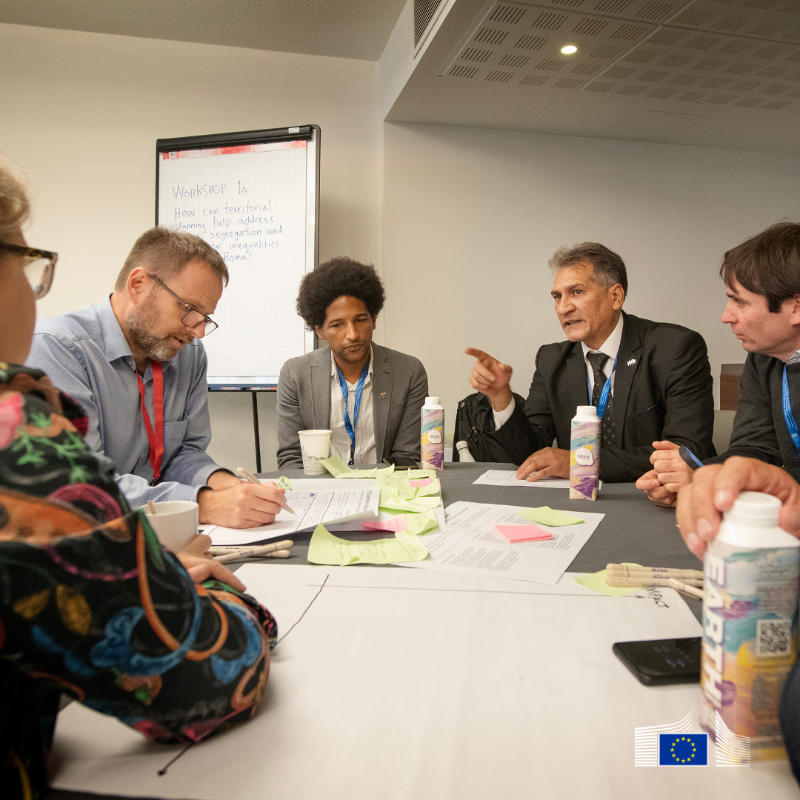 EU_Justice's tweet photo. The 17th European Platform for Roma Inclusion, organised by the @EU_Commission, took place in Brussels.
The meeting focused on Roma equality, inclusion and participation in territorial planning and development @EU_CoR .
#EU4Roma