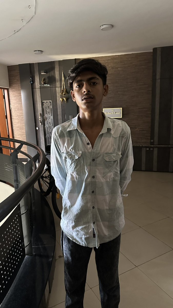 Pulkit (@justpulkit) on Twitter photo Absolutely disappointed with the delivery agent of Amazon, he was at my door step to pick return of item. When my wife went inside to get the package he was caught peeping inside the house. <a href="/amazonIN/">Amazon India</a> who will take the charge of safety of our houses?What If something wrong happen Absolutely disappointed with the delivery agent of Amazon, he was at my door step to pick return of item. When my wife went inside to get the package he was caught peeping inside the house. <a href="/amazonIN/">Amazon India</a> who will take the charge of safety of our houses?What If something wrong happen